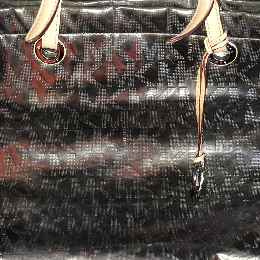 Michael kors pocketbook